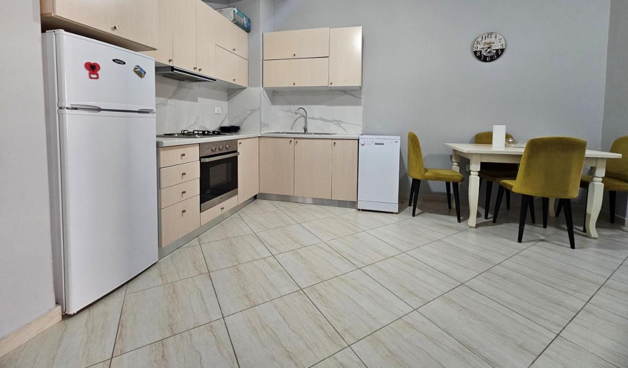 Pleasing Place With Free Parking On Site In Tirana Komuna E Parisit Exterior foto