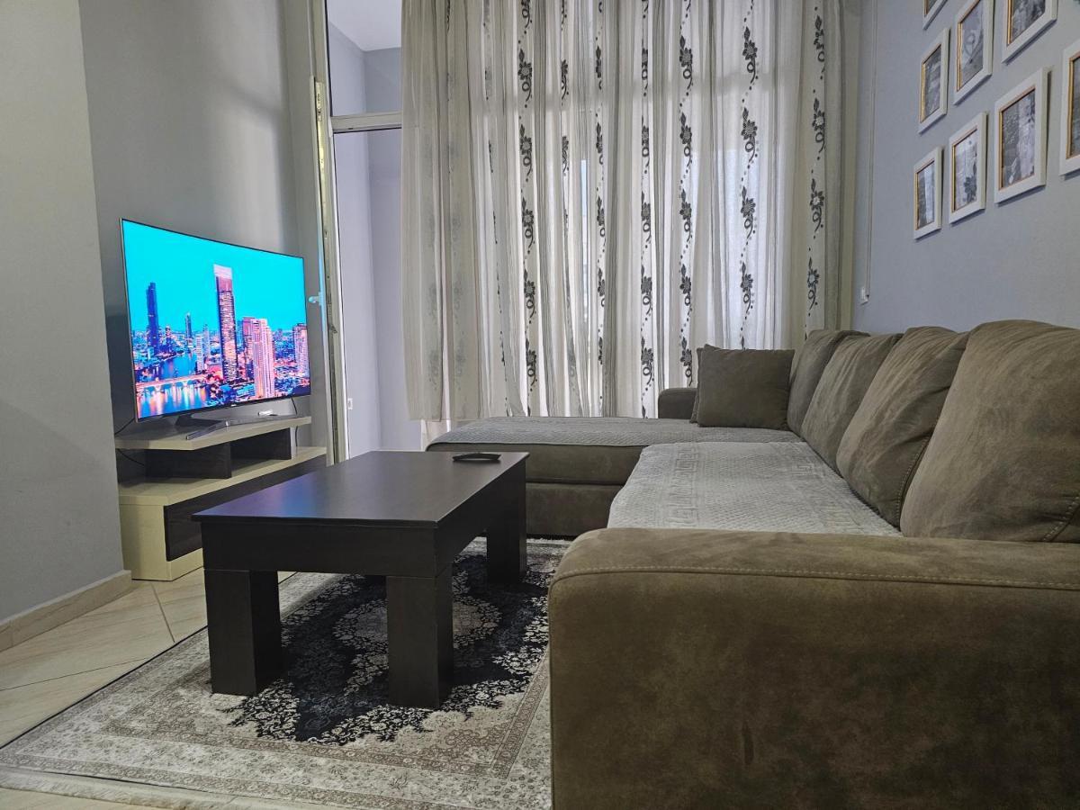 Pleasing Place With Free Parking On Site In Tirana Komuna E Parisit Exterior foto